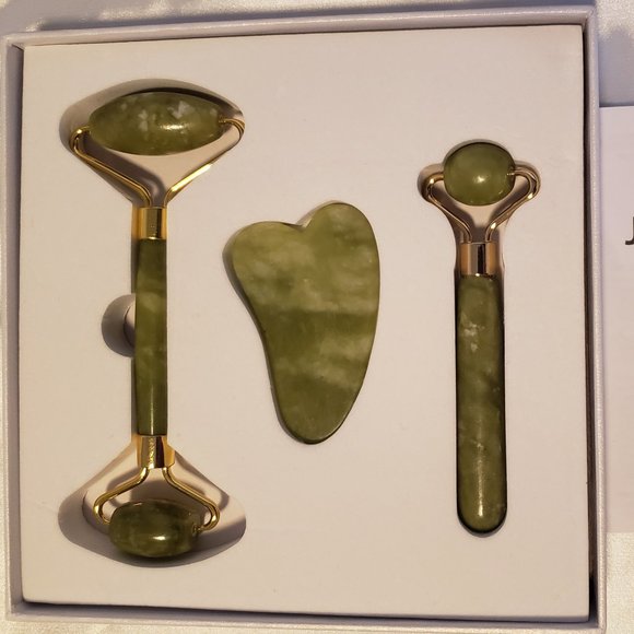 3 Jade Roller Gua Sha Gift Set with Cute Travel Size Mini Roller - Picture 2 of 7
